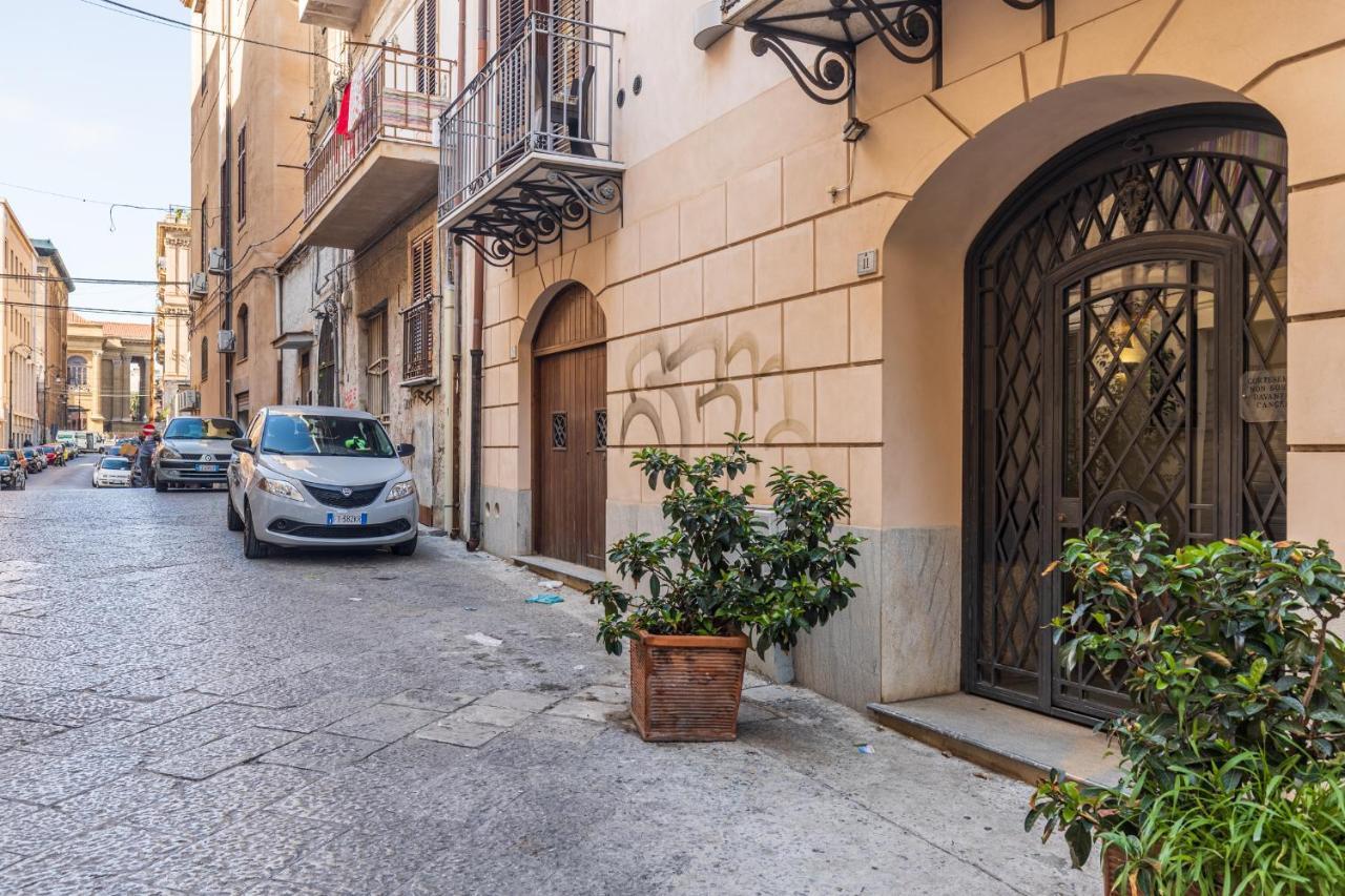 La Casetta Al Massimo By Domusicily Palermo Exterior foto